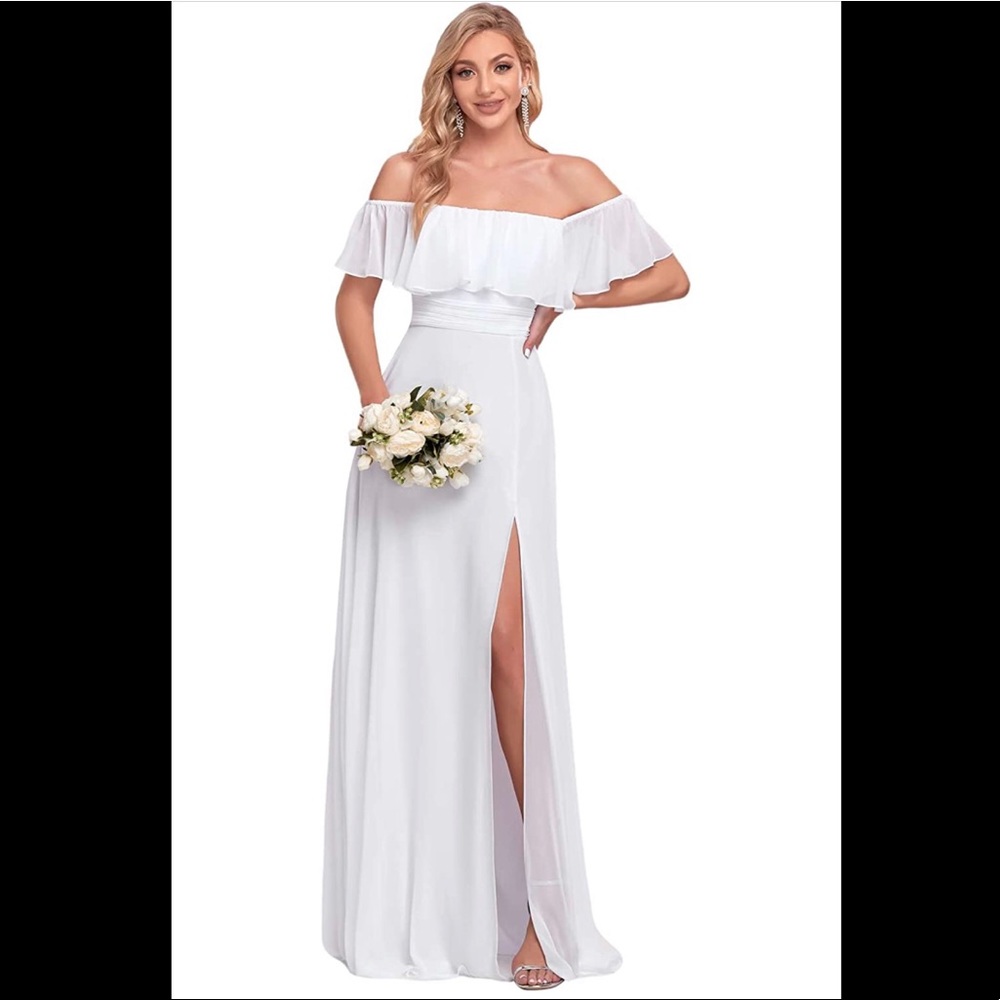 White long maxi dress. Off the shoulders. Size 8 (L)